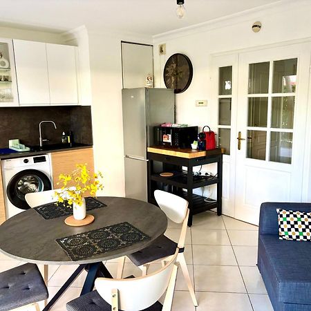 Beachside Apartment With Pool & Garden In Juan Les Pins Antibes Luaran gambar